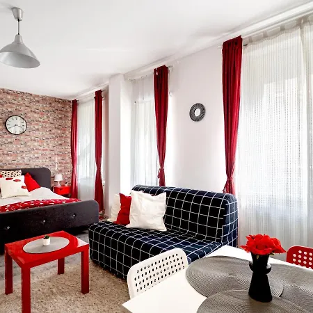 Colors شقة بودابست