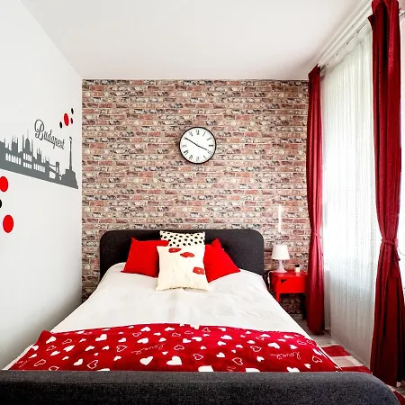 Colors شقة بودابست