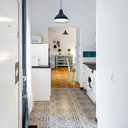 Colors * بودابست