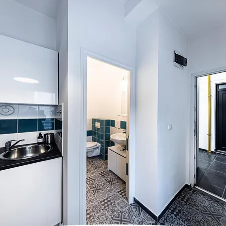 Colors شقة بودابست